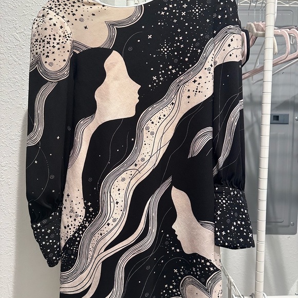 Chloe black/off-white long-sleeve mini dress with cosmic print, pockets, FR40 - Picture 7 of 9